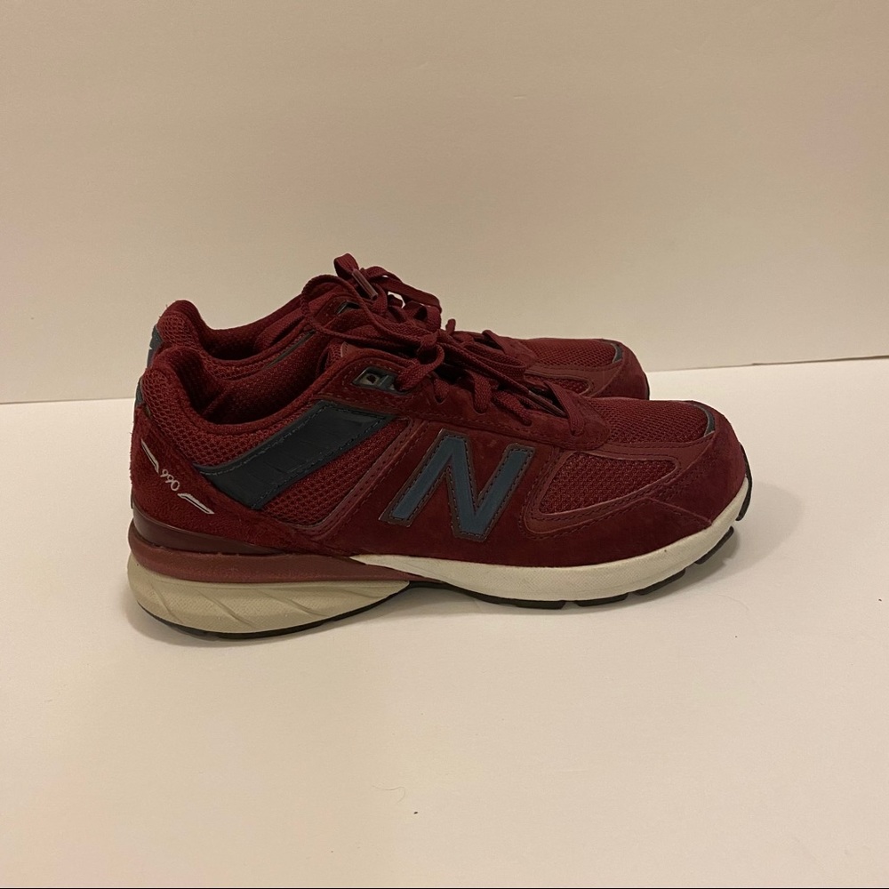 New Balance Boys 990v5 Sneaker (Burgundy)